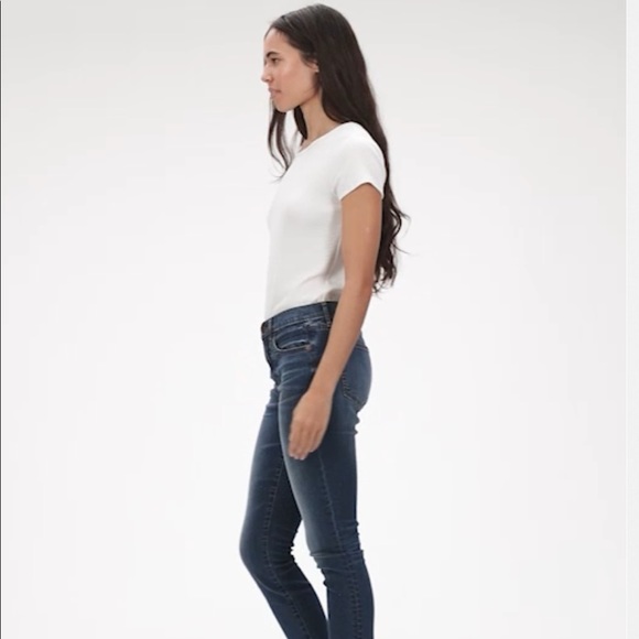 Gap Mid Rise Jeans. Equal to size 7/8 - Picture 12 of 12